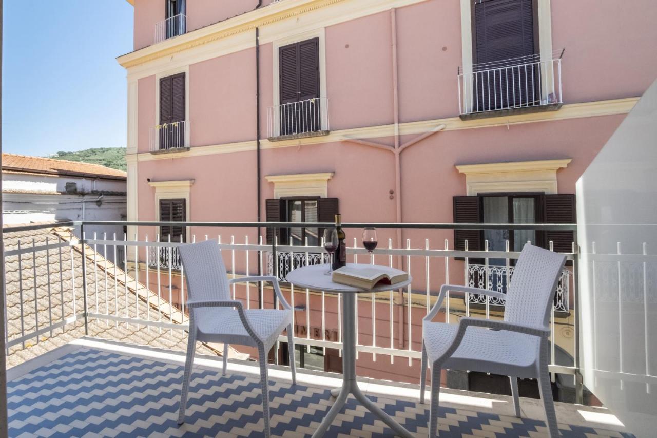 Neva Suites Massa Lubrense Sorrento Coast Exteriör bild