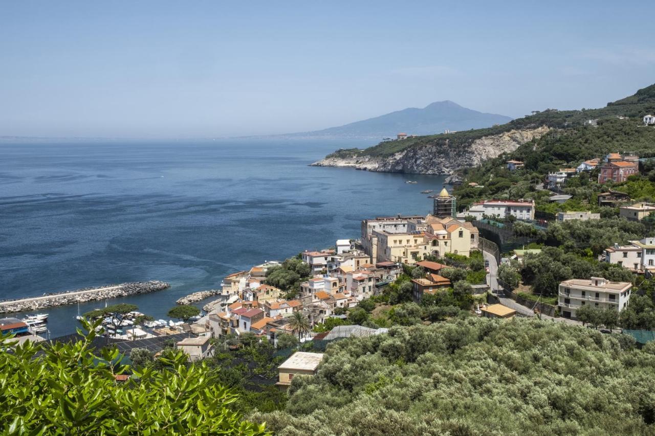 Neva Suites Massa Lubrense Sorrento Coast Exteriör bild