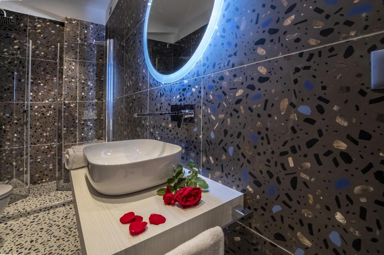 Neva Suites Massa Lubrense Sorrento Coast Exteriör bild